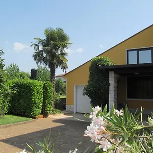Zvezdica*** With Garden Apartment