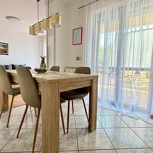 Mia Apartment